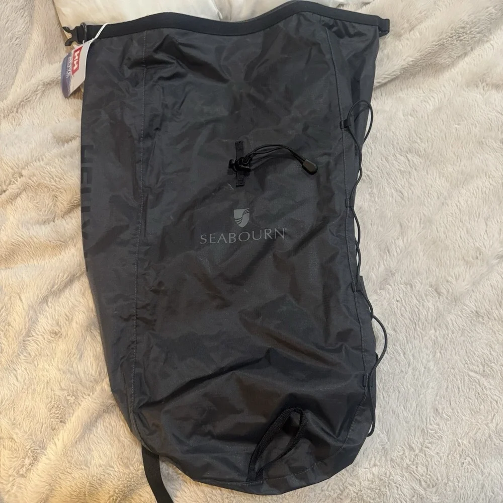 Helly Hansen Seabourn Black Waterproof Roll Top Dry Bag Backpack NWT